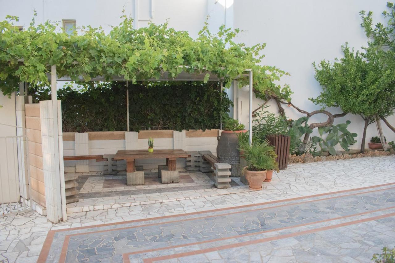 Agia Marina Stefanie Studios מראה חיצוני תמונה