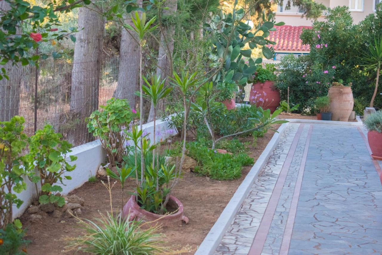 Agia Marina Stefanie Studios מראה חיצוני תמונה